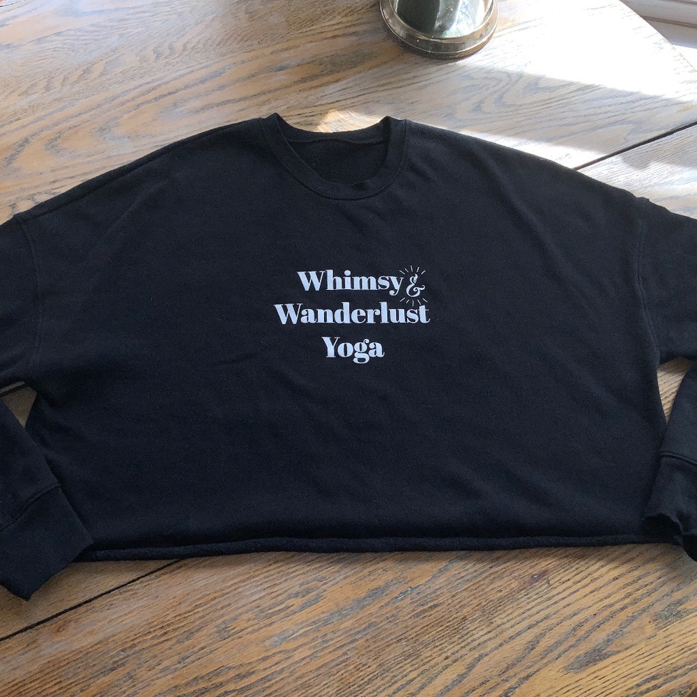 WANDERLUST whisper yoga black cropped sweatshirt /L/Nice condition